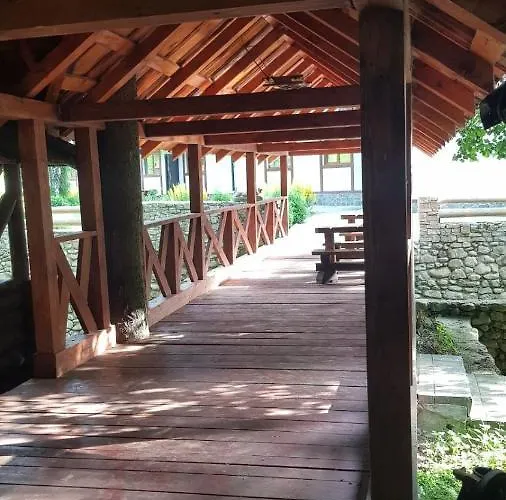 Cheremosh Hotel